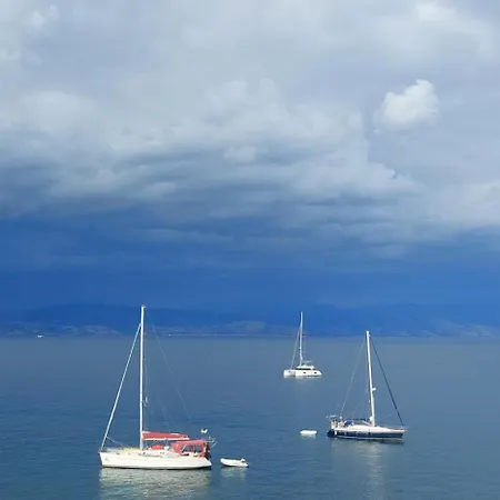 Harmony Near Dassia, Ύψος