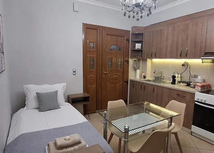 Harmony Near Dassia, Case de vacanță Ipsos